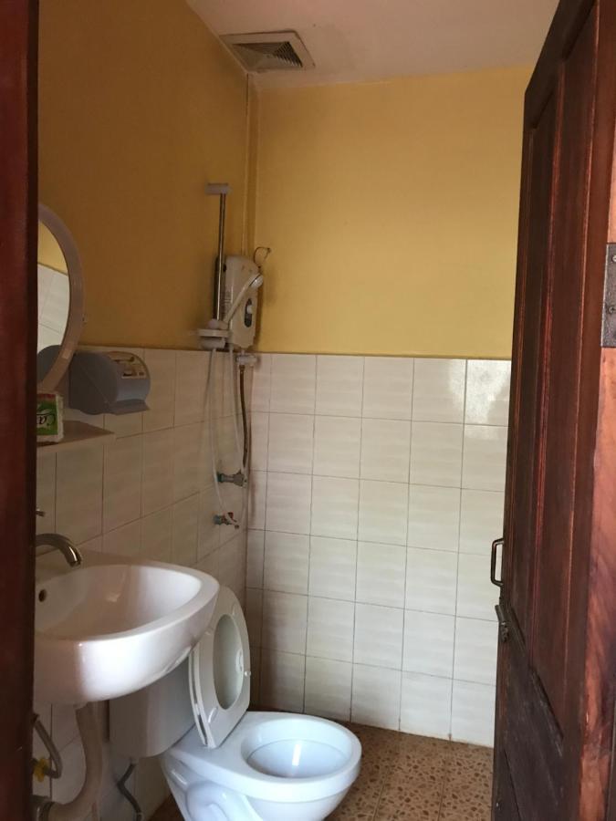 Little Freedom Friendlys Place Luang Prabang Zimmer foto